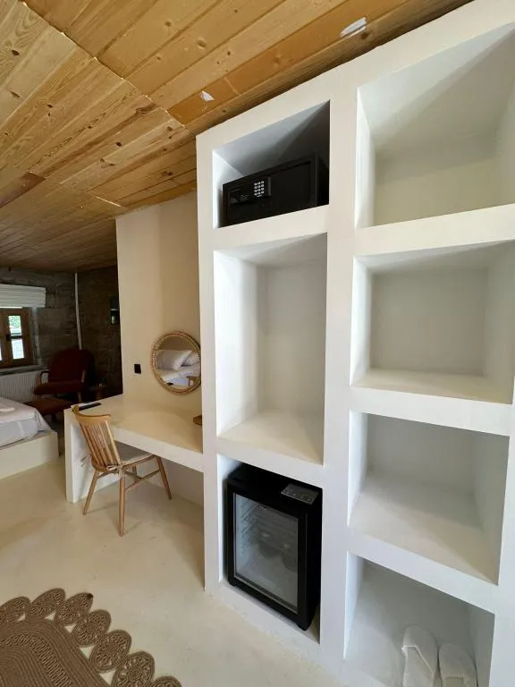 Deluxe Oda,Manzarasız,Bahçe Katı