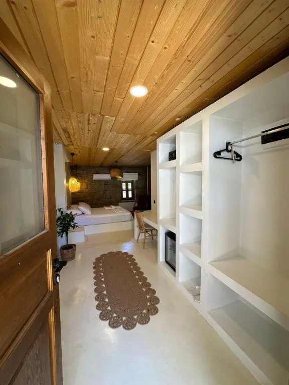 Deluxe Oda,Manzarasız,Bahçe Katı