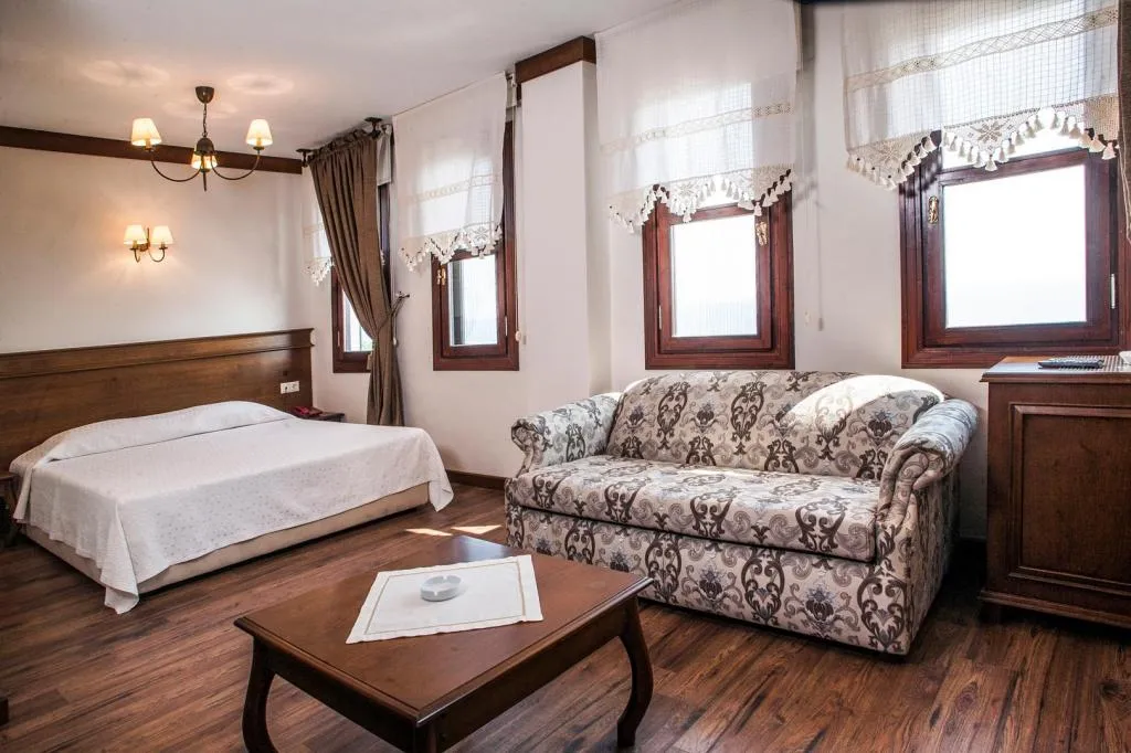Suite,Şehir Manzaralı,Klimalı