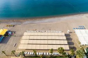 Meridia Beach Hotel