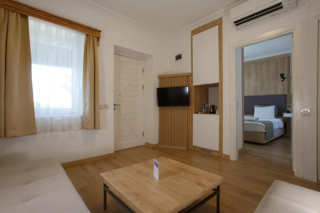 Suite,Bahçe Manzaralı