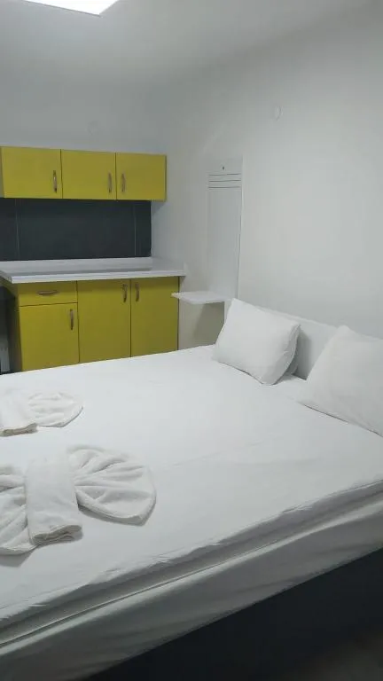 Standart Çift Kişilik Büyük Yataklı Oda