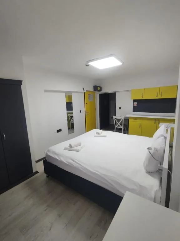 Standart Çift Kişilik Büyük Yataklı Oda
