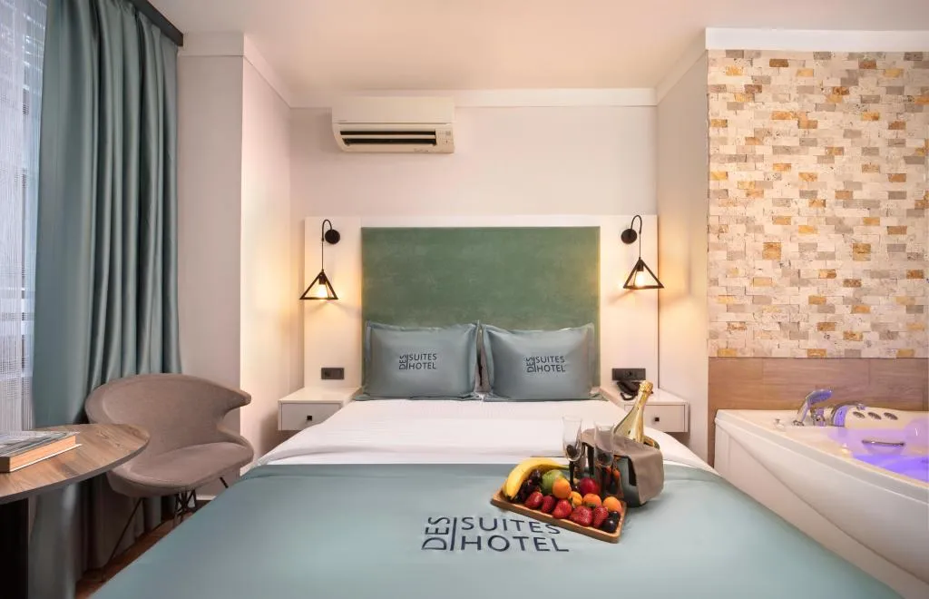 Comfort Oda,Sokak Manzaralı,Jakuzili (2 Kişilik)