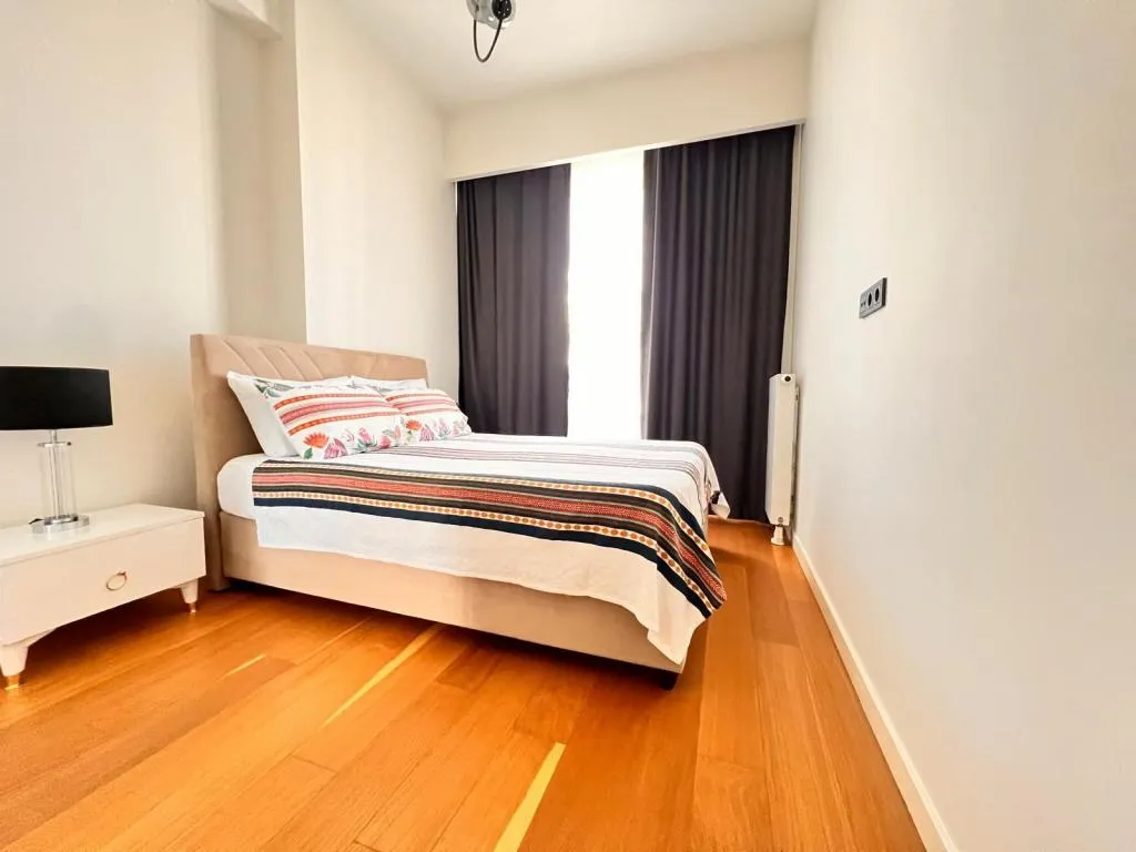 Daire-Tek Yatak Odalı,Şehir Manzaralı,Mutfaklı