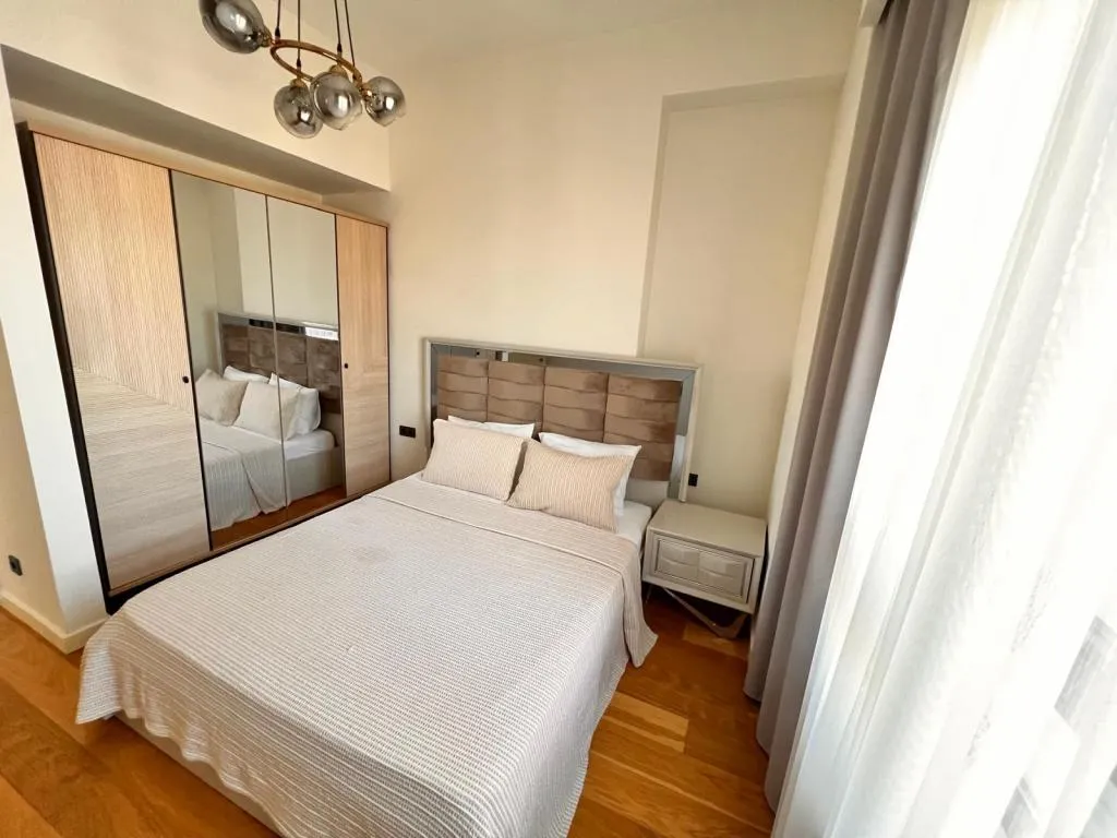 Daire-Tek Yatak Odalı,Şehir Manzaralı,Mutfaklı