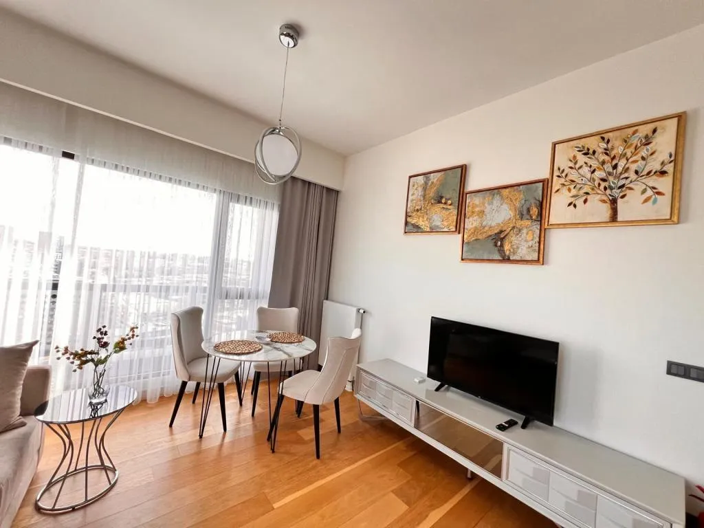 Daire-Tek Yatak Odalı,Şehir Manzaralı,Mutfaklı