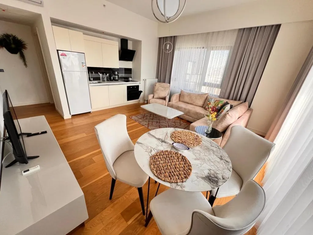 Daire-Tek Yatak Odalı,Şehir Manzaralı,Mutfaklı