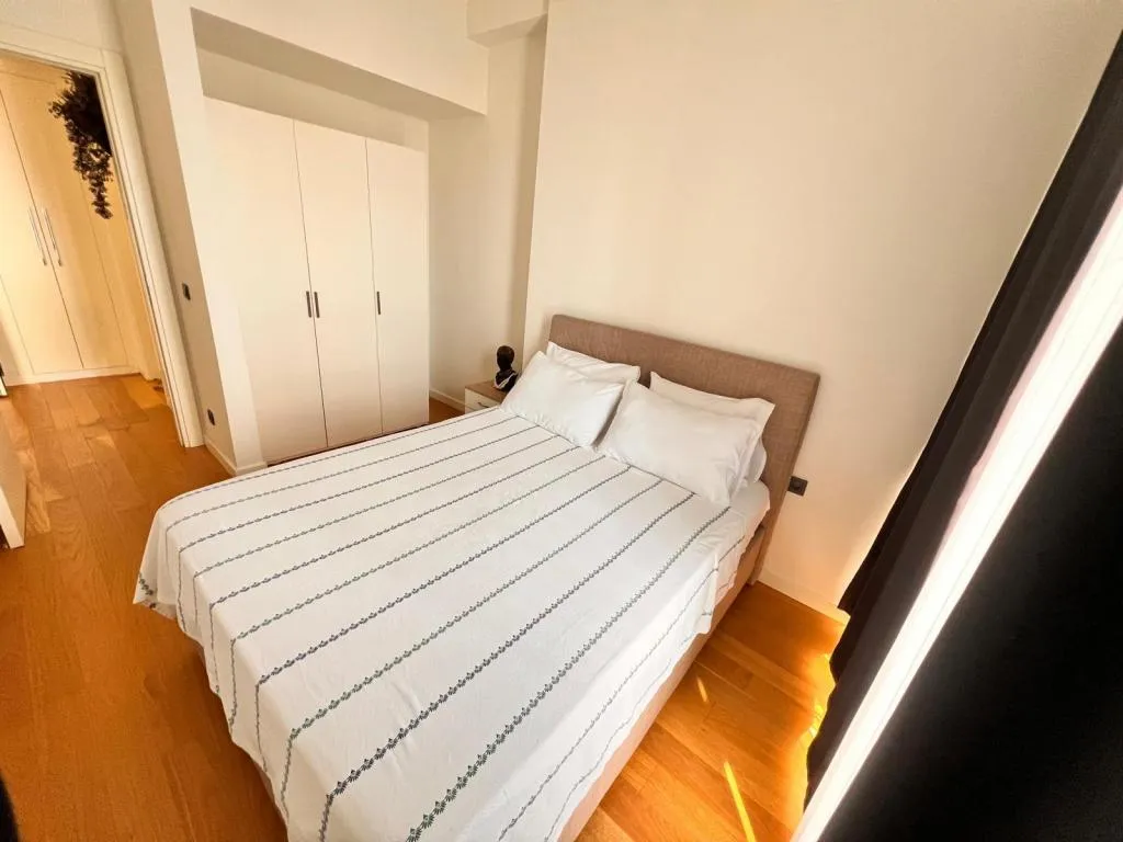 Daire-Tek Yatak Odalı,Şehir Manzaralı,Mutfaklı