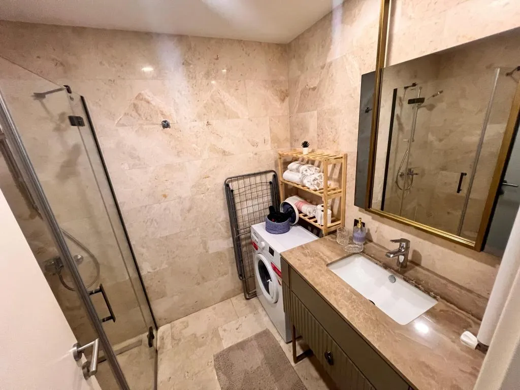 Daire-Tek Yatak Odalı,Şehir Manzaralı,Mutfaklı