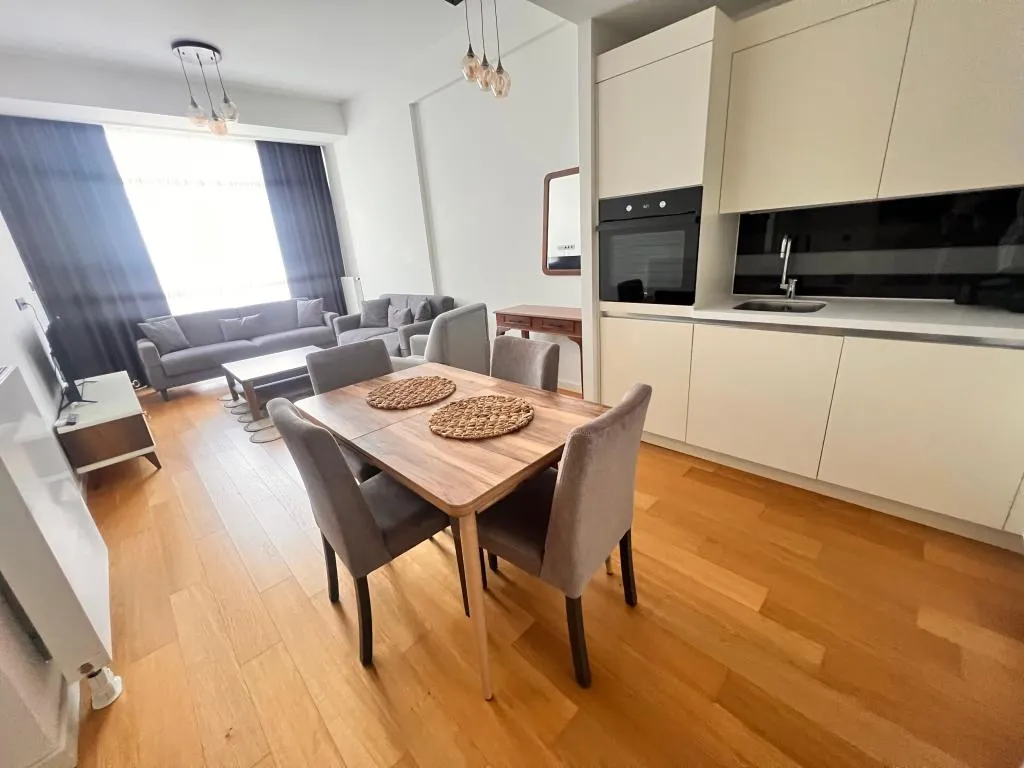 Daire-Tek Yatak Odalı,Şehir Manzaralı,Mutfaklı