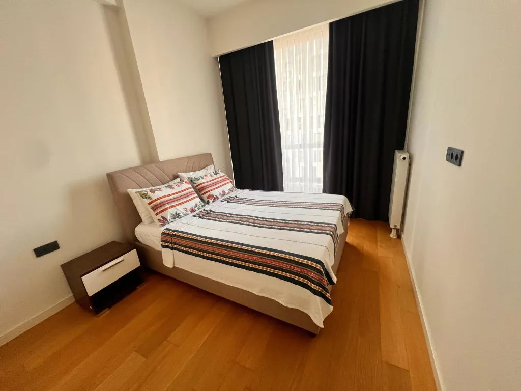 Daire-Tek Yatak Odalı,Şehir Manzaralı,Mutfaklı