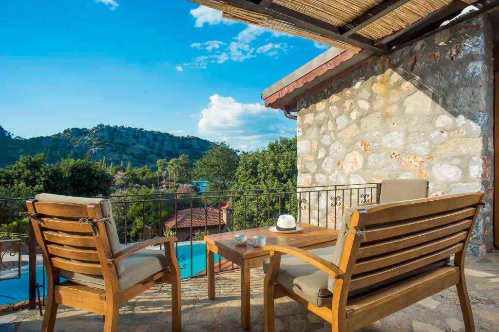 Deluxe Taş Oda,Kara veya Kısmi Deniz Manzaralı,Büyük Yataklı