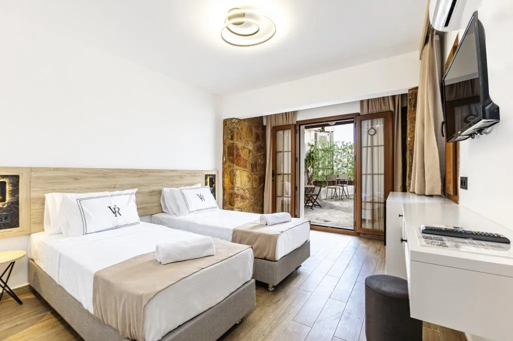 Deluxe Çift Kişilik veya İki Yataklı Oda