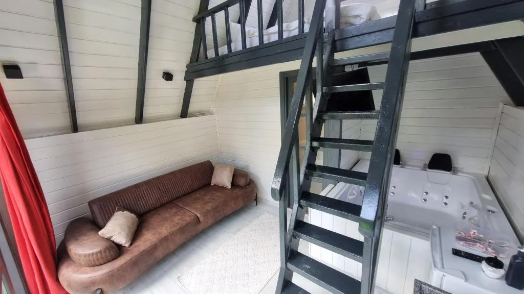 Bungalow,Bahçe Manzaralı,Jakuzili ve Özel Bahçeli
