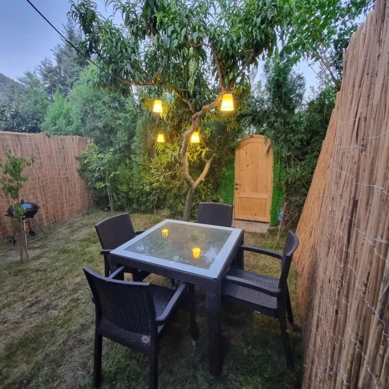 Bungalow,Bahçe Manzaralı,Jakuzili ve Özel Bahçeli