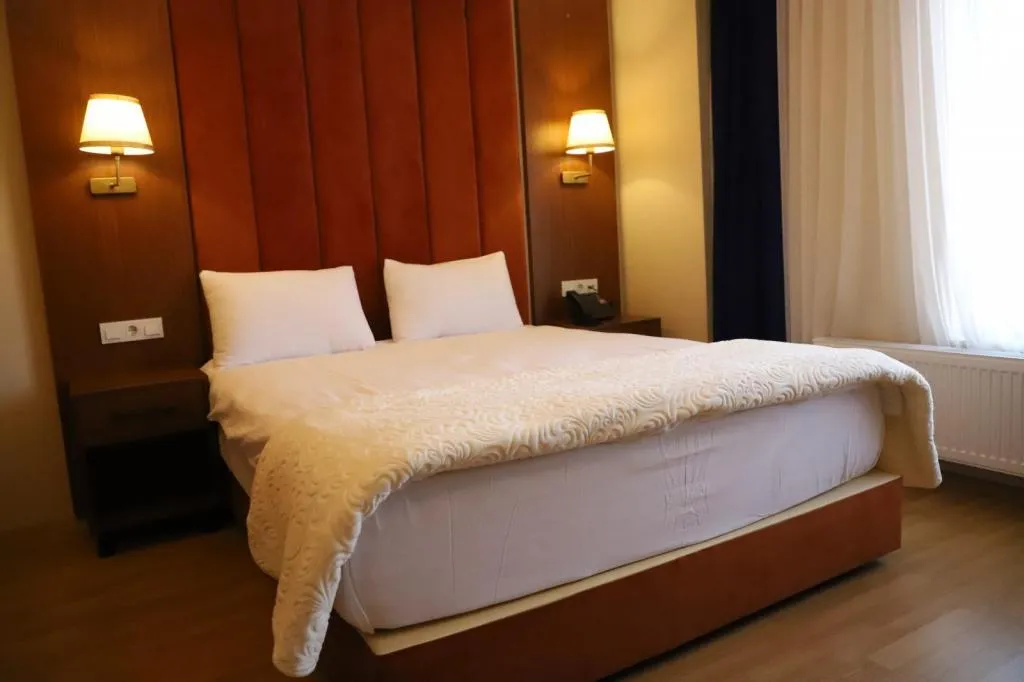Tek Kişilik,Şehir Manzaralı