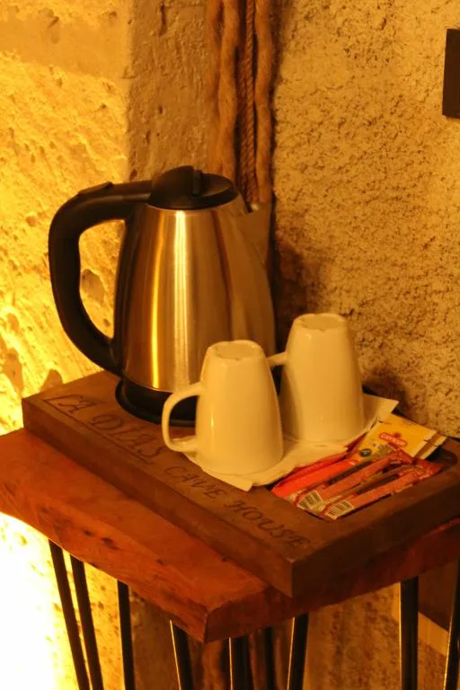 CAVE ROOM 101