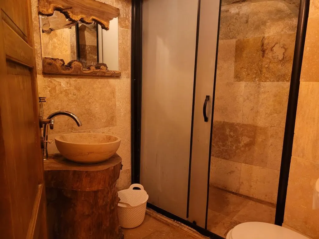 CAVE ROOM 101