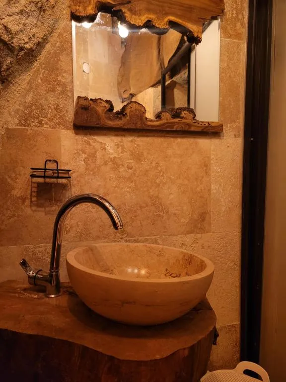 CAVE ROOM 101