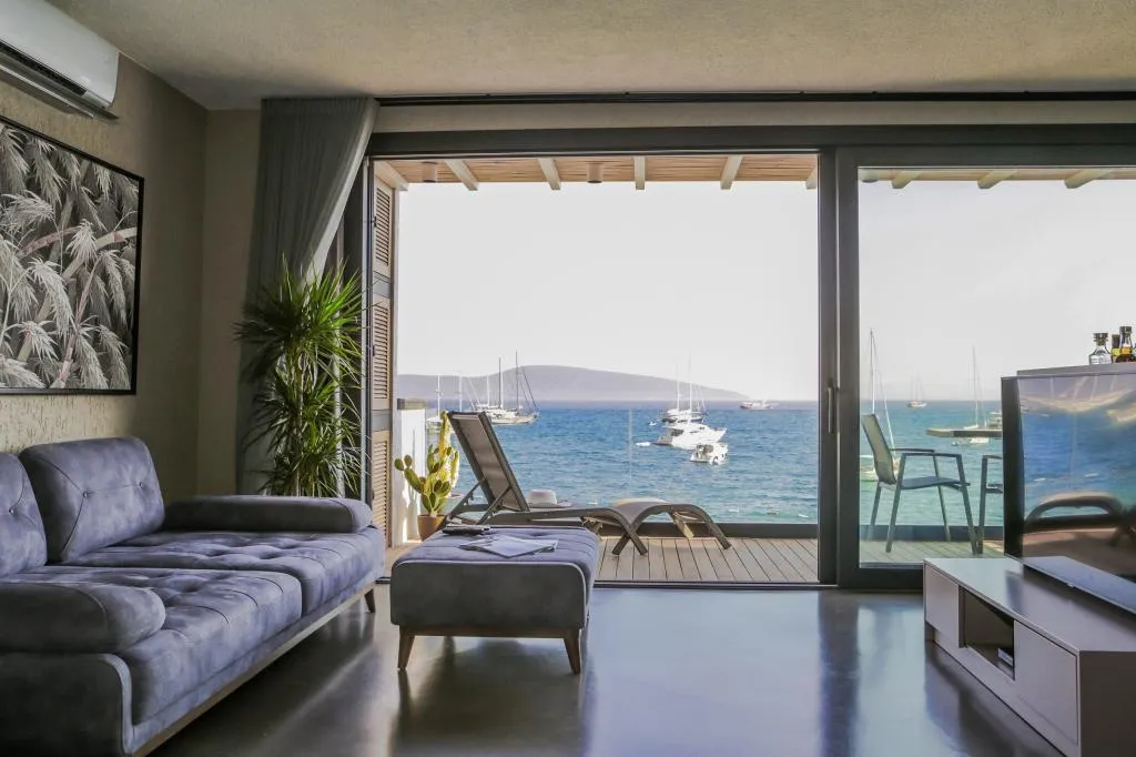 Surfer Caravan Gastro Pub & Gorilla Suite