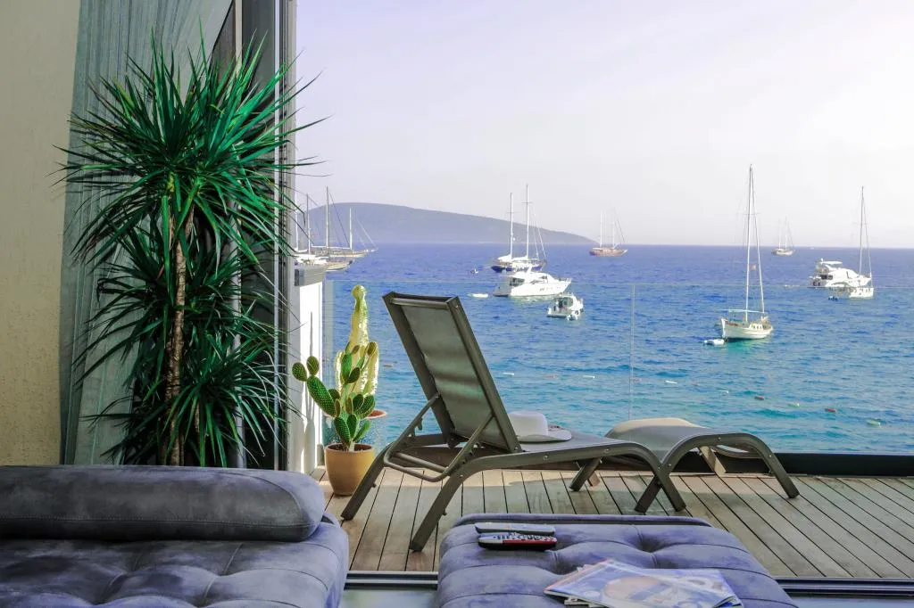 Surfer Caravan Gastro Pub & Gorilla Suite