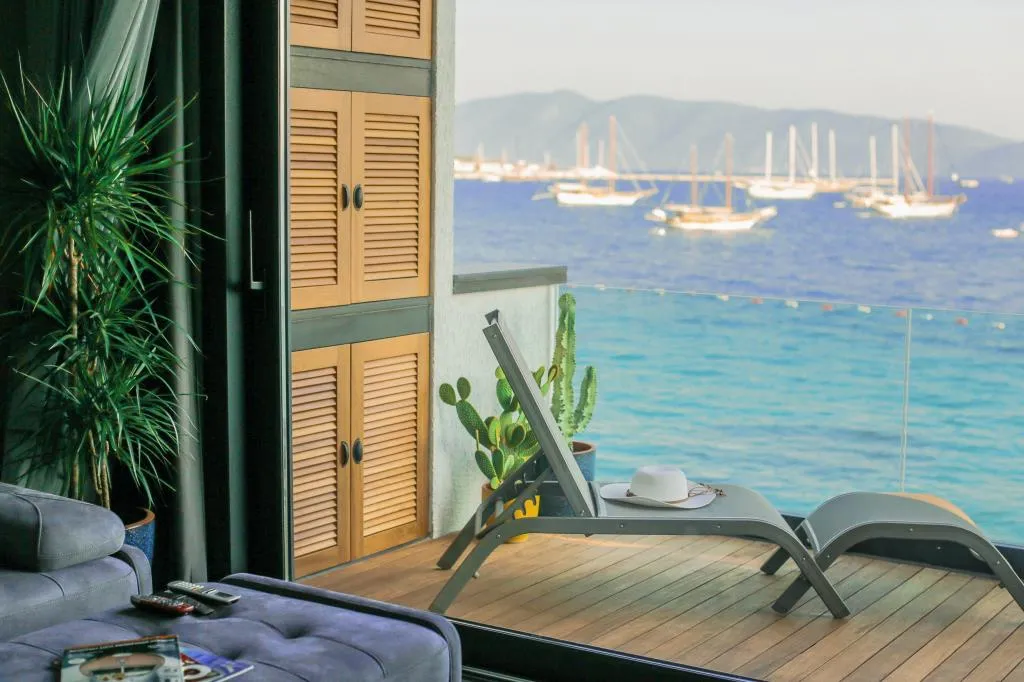Surfer Caravan Gastro Pub & Gorilla Suite