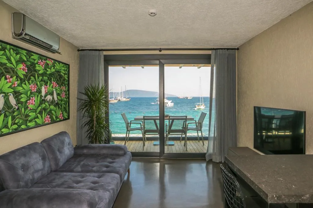 Surfer Caravan Gastro Pub & Rhino Suite