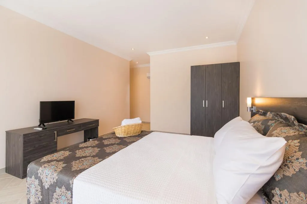 Standart Oda,Bahçe Manzaralı,Balkonlu