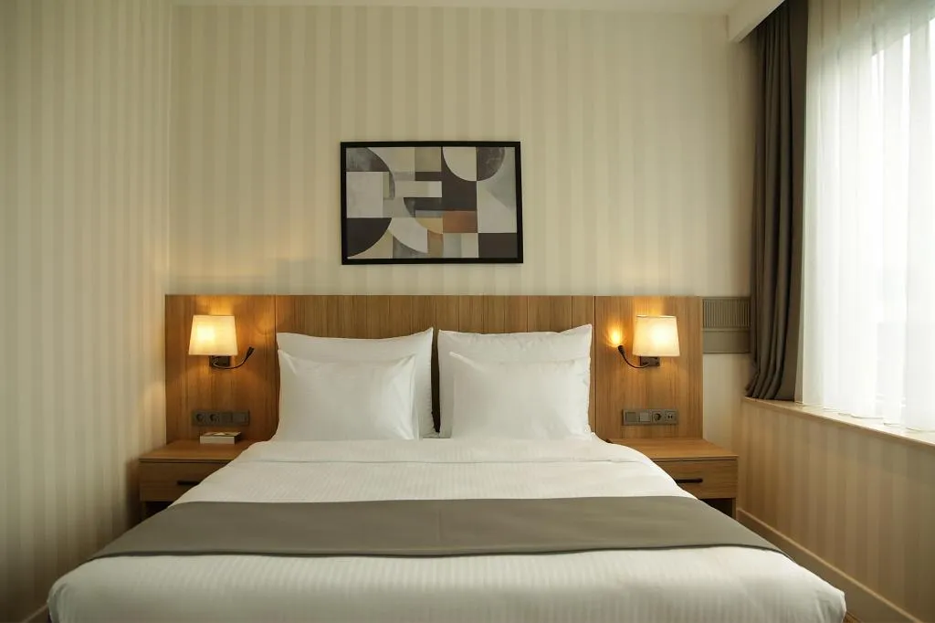 Deluxe French Room