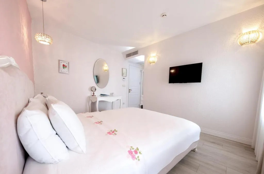 Romantik Oda,Sokak Manzaralı