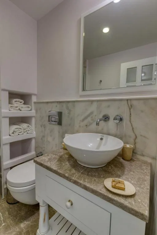 Lavanta Oda,Sokak Manzaralı