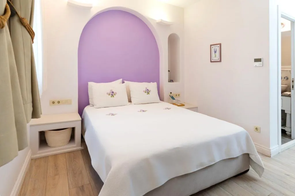 Lavanta Oda,Sokak Manzaralı