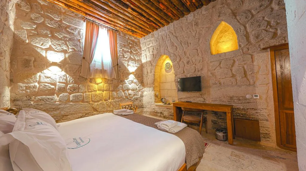 Corner Deluxe Oda, Vadi Manzaralı,