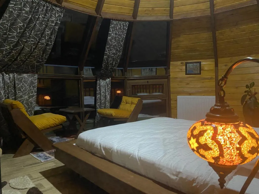 Bungalow Geniş Yataklı