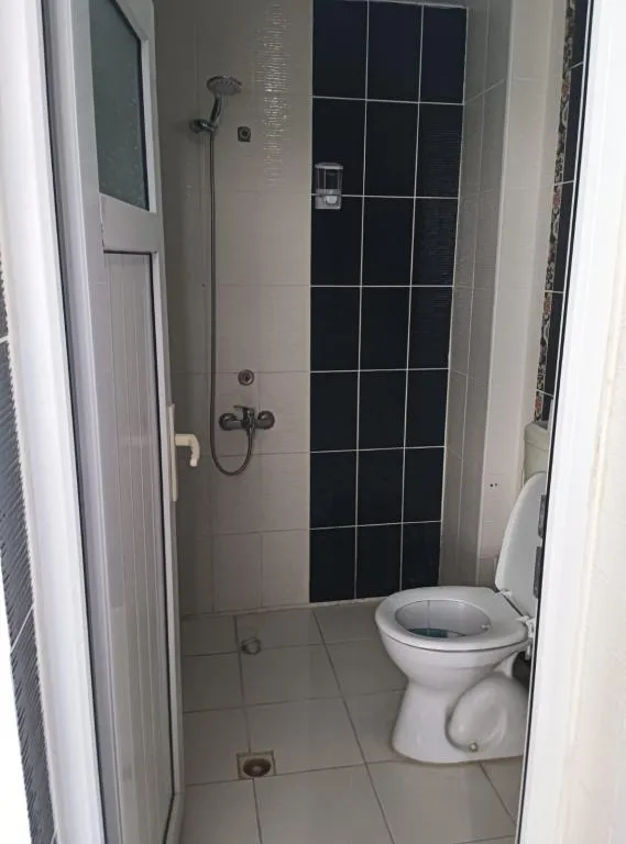 Triple,Bahçe veya Sokak Manzaralı,1. Kat