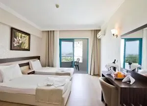 Pyxis Point Hotel