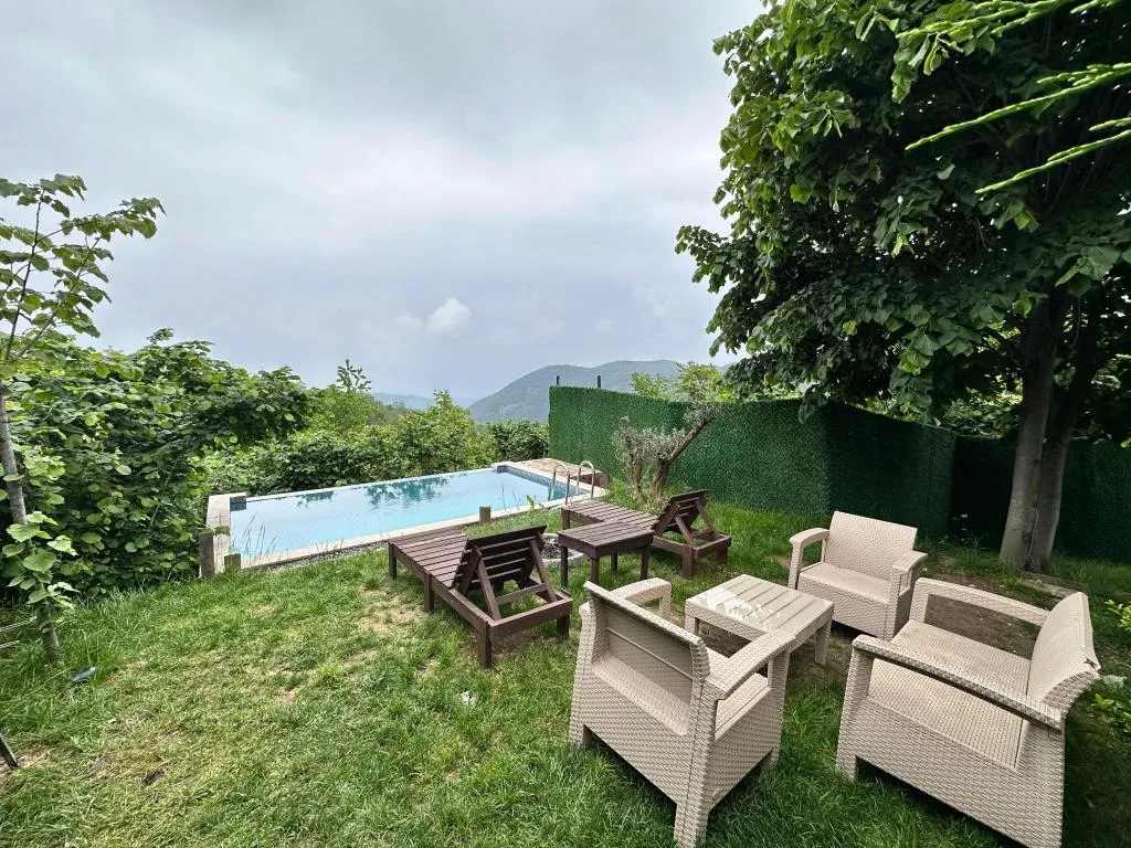 Jakuzili Bungalow ,Dağ veya Havuz Manzaralı,Özel Havuzlu (Isıtmasız)