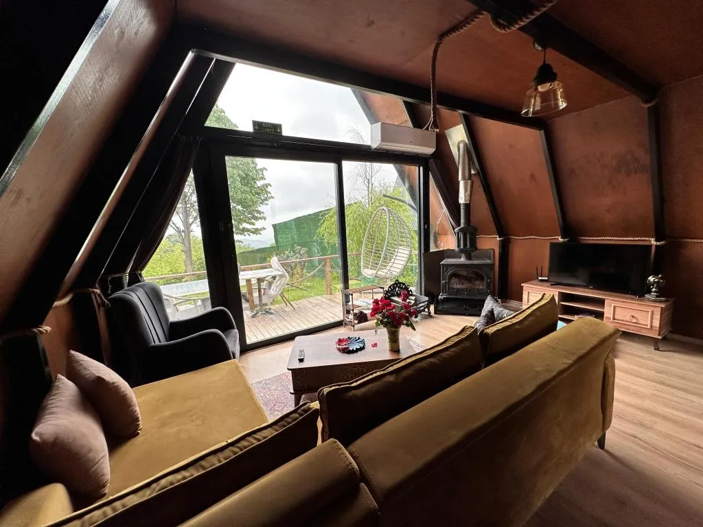 Jakuzili Bungalow ,Dağ veya Havuz Manzaralı,Özel Havuzlu (Isıtmasız)