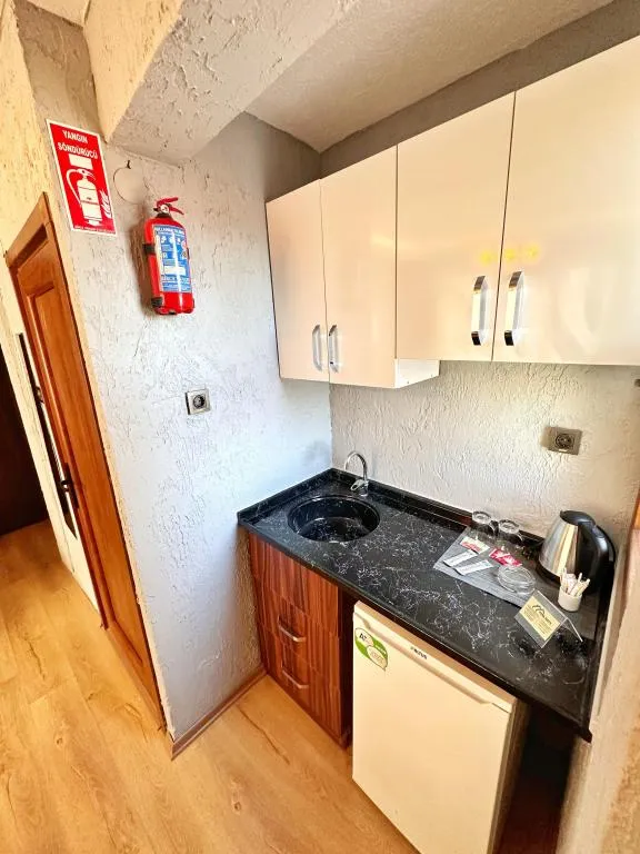 Standart Oda,Sokak Manzaralı,Büyük Yataklı