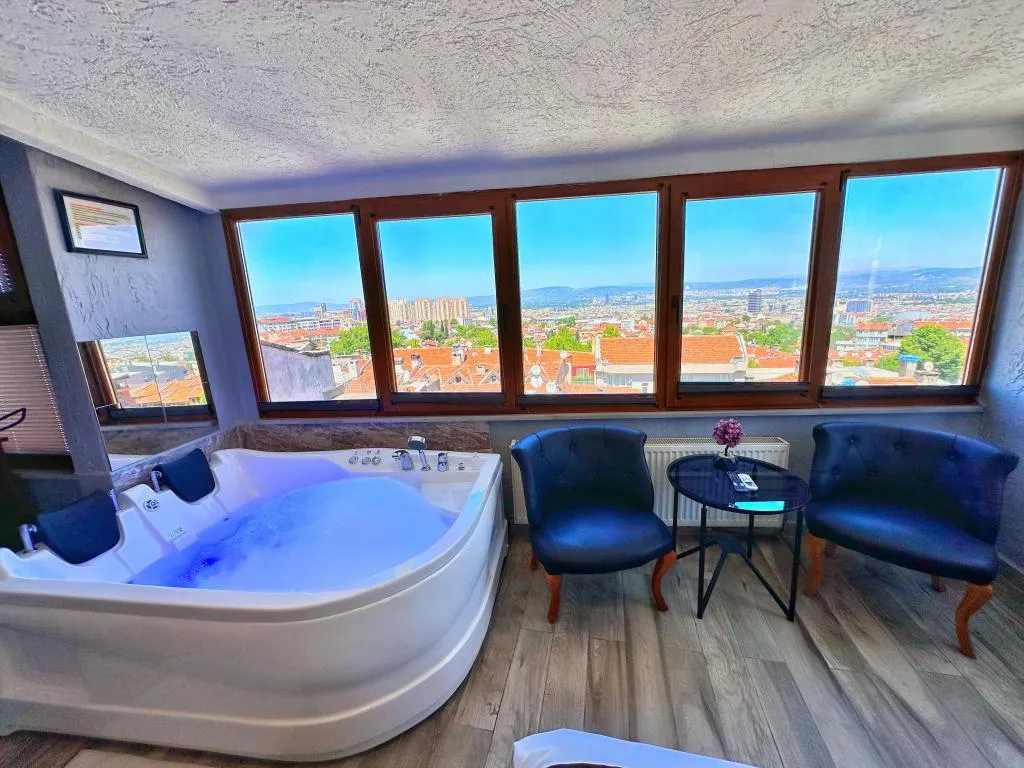 Studio,Şehir Manzaralı,Jakuzili