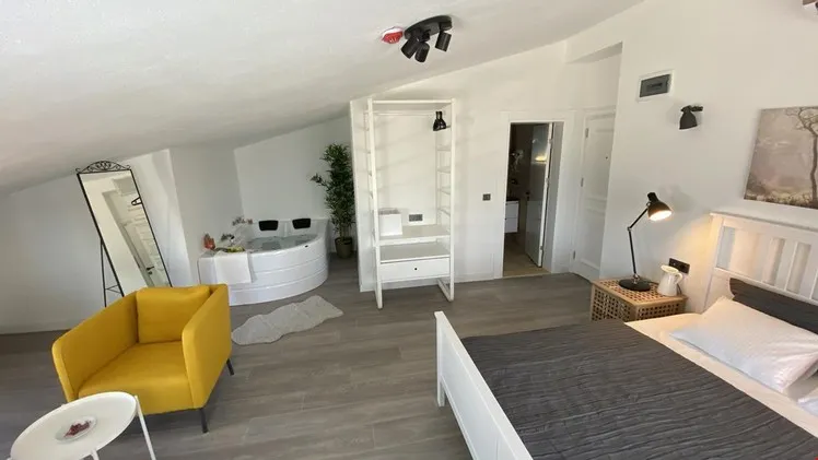 Deluxe Jakuzili Suite,Deniz ve Dağ Manzaralı,Jakuzili