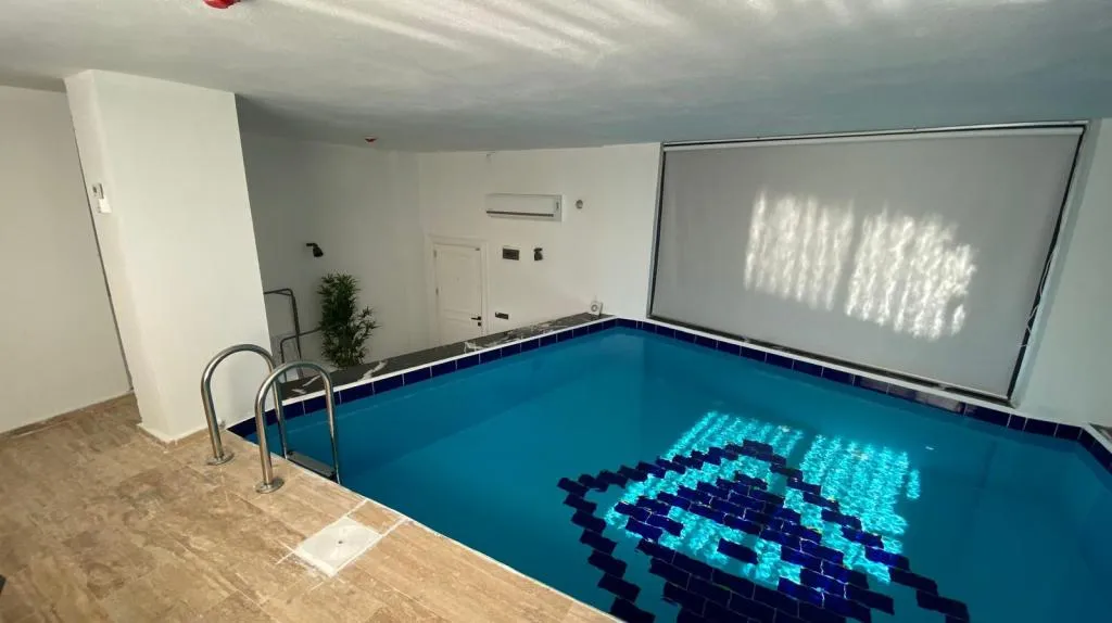 Özel Havuzlu Suit,Havuz Manzaralı,Havuzlu