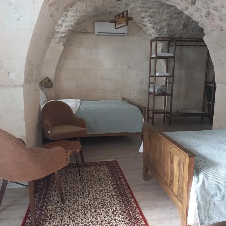 Develik,Bahçe Manzaralı