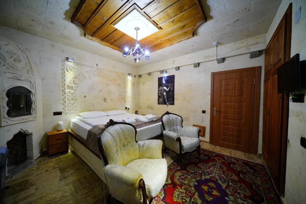 203 DELUXE DOUBLE SUİTE