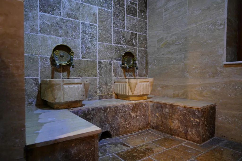 101 TRİPLE ROOM
