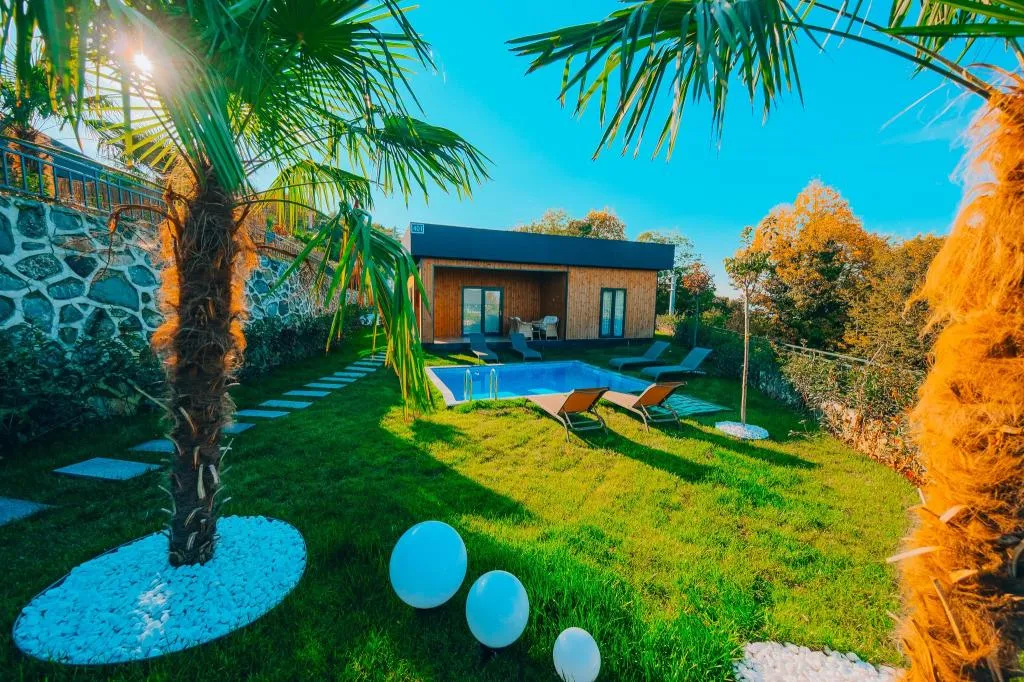 3+1 Villa,Göl Manzaralı,Özel Havuzlu