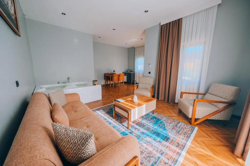 1+1 Villa,Göl veya Bahçe Manzaralı,Özel Havuzlu