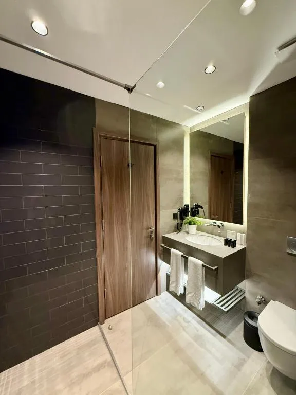 1+1 Suite