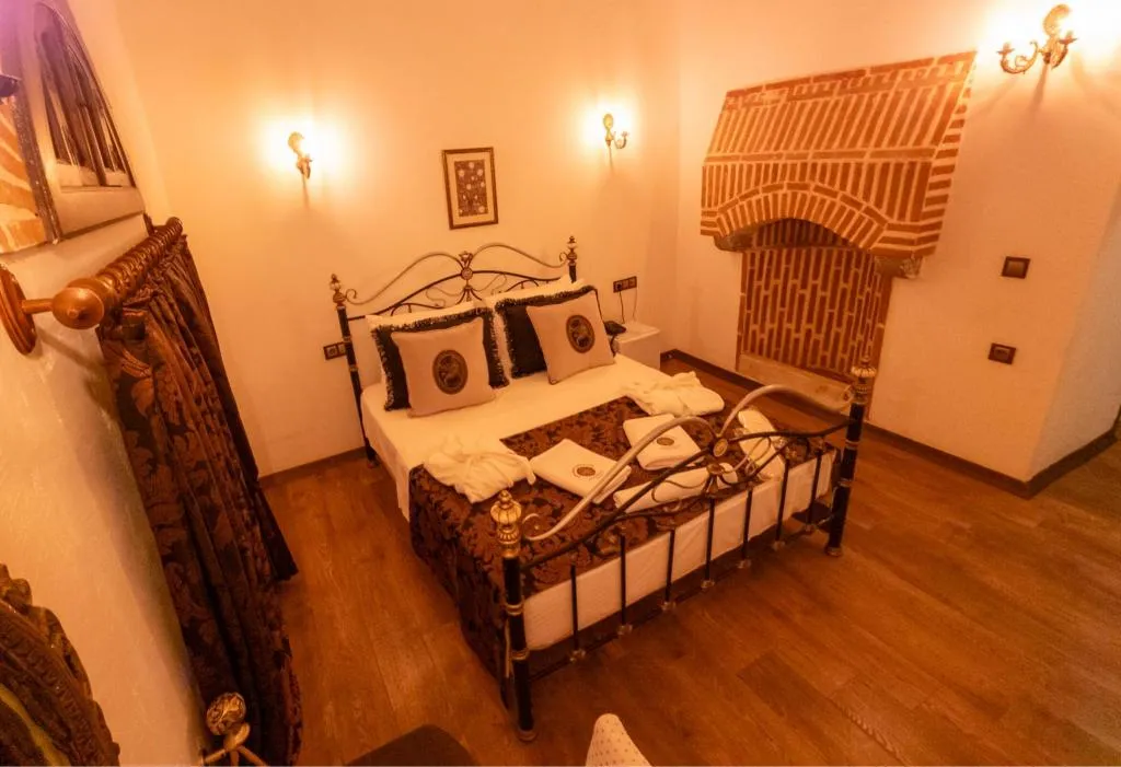 Suite,Havuz Manzaralı